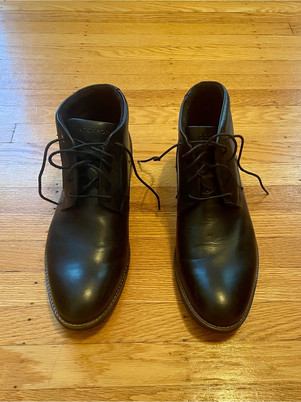Rockport Flynn, men’s chukka boot, black leather, size 9.